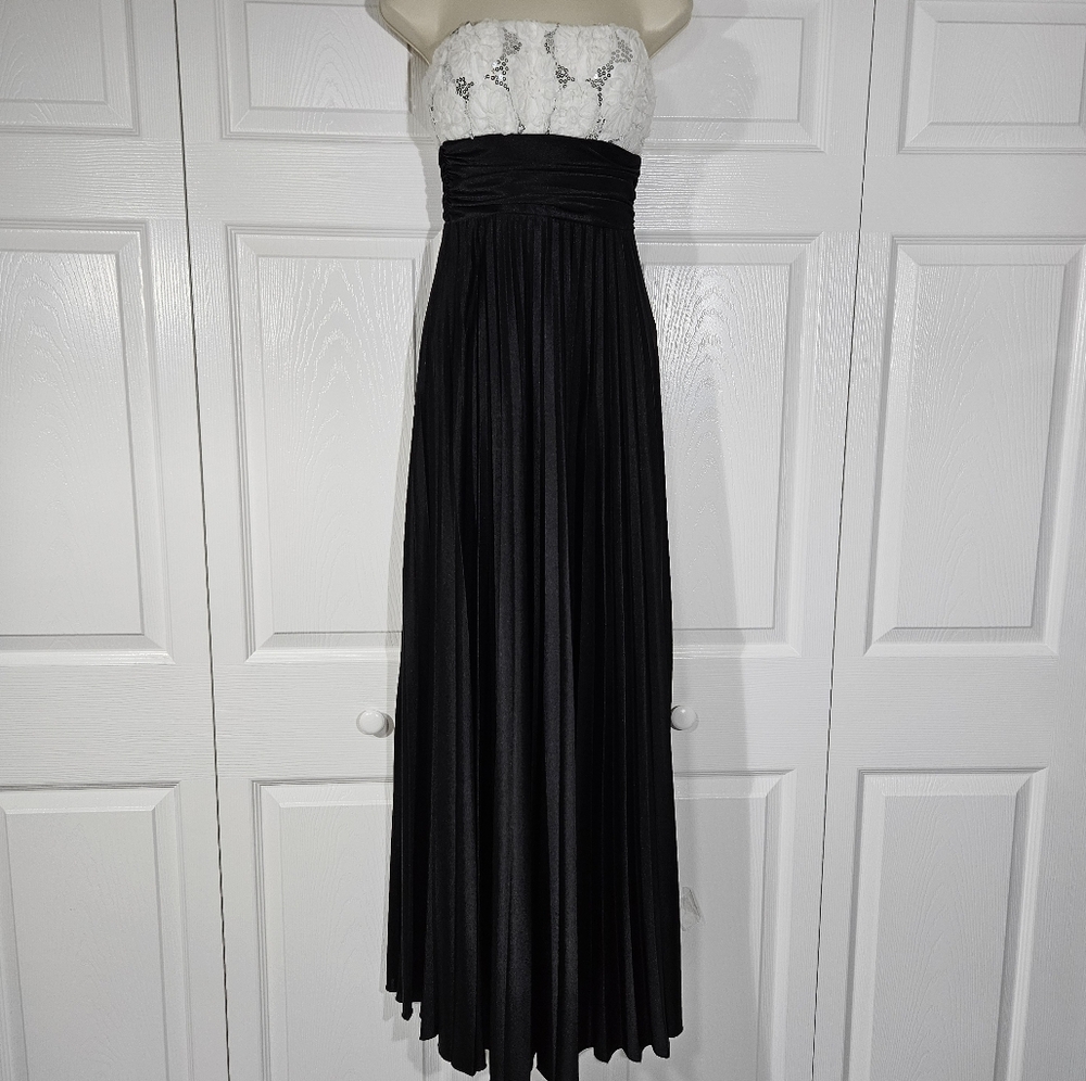 Speckless Black Formal Black Gown Sequened Floral Strapless